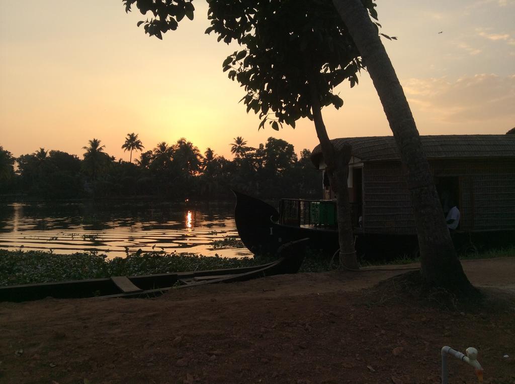 Ayana'S Homestay Alappuzha Eksteriør billede